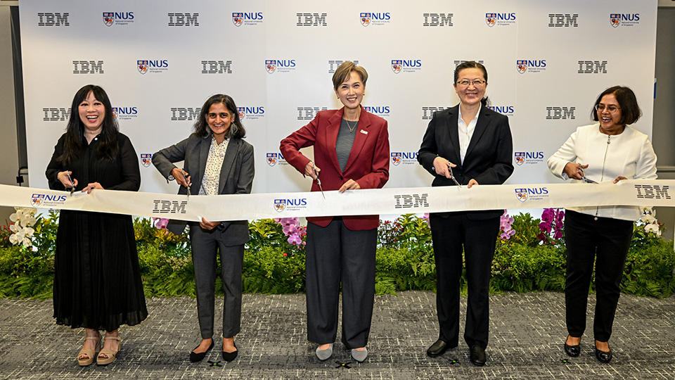 Boosting AI and quantum research – NUS and IBM launch Research and Innovation Centre and ink MOUs with Chiang Mai University (CMU)